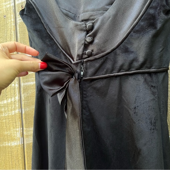 Vintage Black Velvet and Satin Regency Maxi Dress 🌿 - Picture 7 of 9